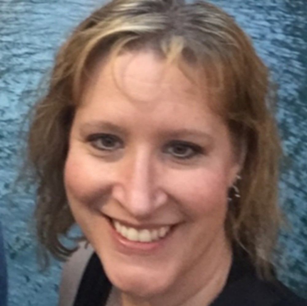 Meet your Posher, Deborah
